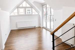 Provisionsfrei und einzugsbereit ab August – mit Dachterrasse in der Eppsteiner Altstadt!