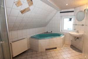 Attraktive 2-Raum-Dachgeschosswohnung – 39218 Schönebeck (Elbe) – Vorschaubild 4