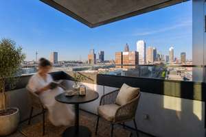 2 Bedroom Apartment with fantastic Skyline views and Concierge services