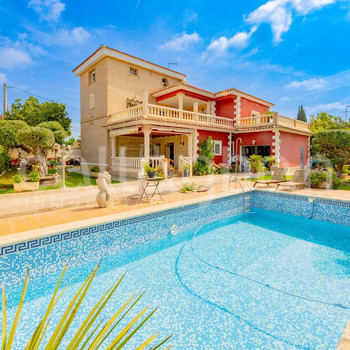 EINFAMILIENHAUS ODER CHALET CALLE SUECIA PENYES, MARAVISA, LA POBLA DE VALLBONA