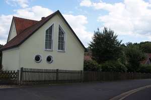 Schönes Einfamilienhaus in Lintach – Die vollständige Adresse der Immobilie erhältst du vom Anbieter., 92272 Freudenberg – Vorschaubild 2