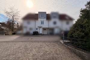 Reihenmittelhaus mit Terrasse und Stellplätzen in zentraler Lage von Leutenbach – Die vollständige Adresse der Immobilie erhältst du vom Anbieter., 71397 Leutenbach – Vorschaubild 2