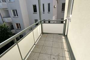 3 Zimmer Wohnung mit 2 Balkonen – Hauffstr. 22, 30177 List, Hannover – Vorschaubild 4