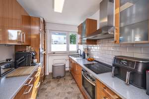 Panoramaaussicht inklusive: Modernisierte 3-Zimmer-Wohnung mit Loggia und Garage – Die vollständige Adresse der Immobilie erhältst du vom Anbieter., 51381 Bergisch Neukirchen, Leverkusen – Vorschaubild 8