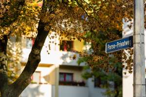 Moderne Gartenwohnung! Neu saniertes Wohlfühlbad & Einbauküche