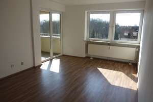 Helle 3 Zimmer Wohnung in München, unmittelbare Nähe zum Lerchenauersee *provisionsfrei* – Paula-Breitenbach Weg 11, 80995 Lerchenau-West, München – Vorschaubild 3
