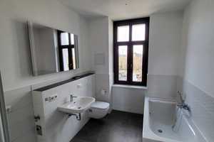 2-RW * Balkon * modernes Badezimmer * – Sieverstorstr.  43a, 39106 Magdeburg – Vorschaubild 1