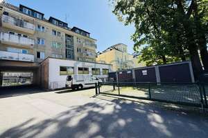 Attraktives Wohn- und Geschäftshaus in zentraler Lage mit 16 Einheiten, 12 Stellplätzen, 3 Garagen – Die vollständige Adresse der Immobilie erhältst du vom Anbieter., 42651 Solingen-Mitte, Solingen – Vorschaubild 12