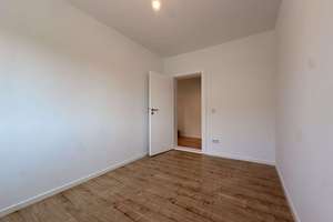 Zu Verkaufen! Frisch renovierte 3-Zimmer-Wohnung mit Balkon und Stellplatz/Garage in Mariendorf! – Marmaraweg 45, 12109 Mariendorf, Berlin – Vorschaubild 12