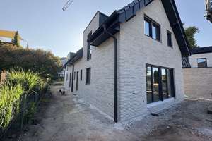 Modernes Doppelhaus in Hamminkeln/Dingden – Ein ideales Zuhause für kleine Familien – Kondringstraße / Ecke Sachsenstr 2a / 9, 46499 Hamminkeln – Vorschaubild 1