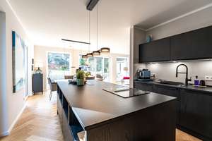 Modernes Einfamilienhaus in begehrter Wohnlage mit großer Terrasse und Garten – Die vollständige Adresse der Immobilie erhältst du vom Anbieter., 22391 Wellingsbüttel, Hamburg – Vorschaubild 13