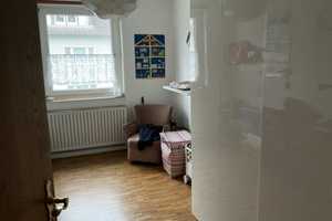 Ruhig gelegene 3-Zimmerwohnung im Düsseldorfer Norden - befristet bis 31.12.2030 – An der Golzheimer Heide 73, 40468 Düsseldorf – Vorschaubild 2