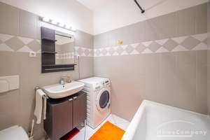 27988 HomeCompany Dresden Möbliert/Furnished 2-Zimmer Apartment in Dresden-Neustadt max. 2 Personen – Die vollständige Adresse der Immobilie erhältst du vom Anbieter., 1099 Äußere Neustadt, Dresden – Vorschaubild 3