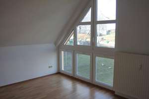 bezugsfreie 2-Zimmer-Wohnung mit Balkon und Stellplatz – Ringstraße 4a, 9228 Wittgensdorf, Chemnitz – Vorschaubild 3