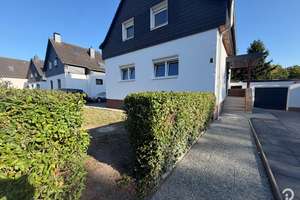 Einfamilienhaus mit 5 Zimmern und 2 Bädern, großem Garten ideal für Familien. Komplett saniert! – Die vollständige Adresse der Immobilie erhältst du vom Anbieter., 40472 Unterrath, Düsseldorf – Vorschaubild 31