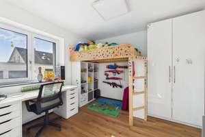 Luxuriöses Wohnensemble in Regensburg – kernsaniert, Pool, Outdoor-Kitchen & Grünblick! – Die vollständige Adresse der Immobilie erhältst du vom Anbieter., 93055 Burgweinting-Harting, Regensburg – Vorschaubild 13