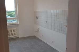 Ansprechende 3-Zimmer-Wohnung mit Balkon in Duisburg – Weissdornstraße 26, 47269 Großenbaum, Duisburg – Vorschaubild 6