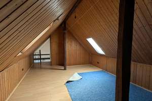 Rustikales Loft-Potenzial unterm Dach: 109 m² für Individualisten mit Kamin & Mansarde – Fontanestraße 12, 47139 Beeck, Duisburg – Vorschaubild 8