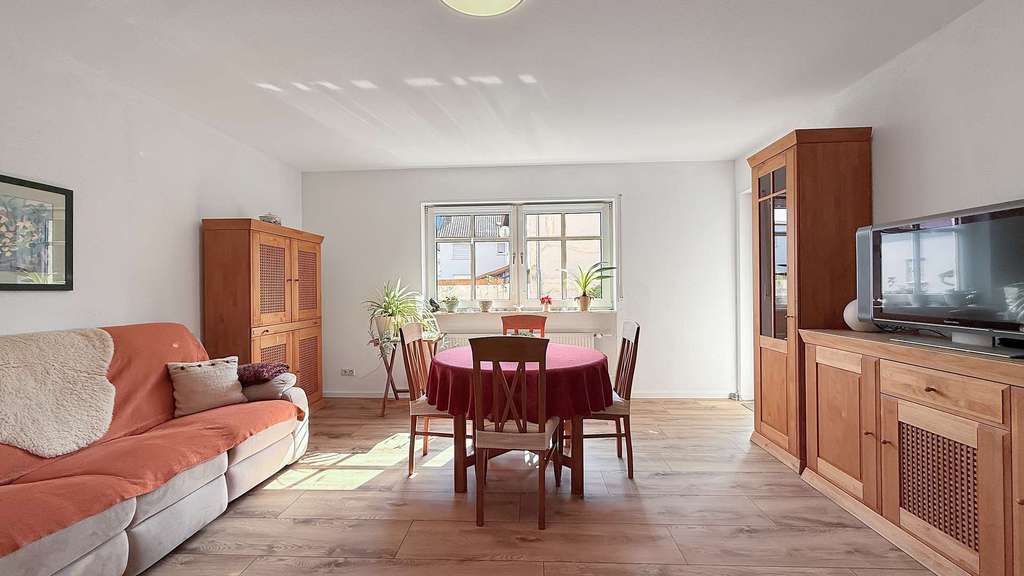 Immobilie in Freinsheim - Warum zieht eine Mieterin aus einer EG-Wohnung mit 150 m² Privatgarten aus? - Bild 2