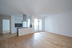 ** 3-Raum-Wohnung mit EBK, Balkon & Loggia im Herzen der Stadt ** – Die vollständige Adresse der Immobilie erhältst du vom Anbieter., 1067 Innere Altstadt, Dresden – Vorschaubild 2