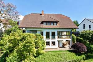 +++ Einfamilienhaus mit tollem Weitblick in Obernburg am Main +++
