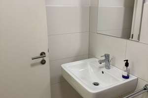 Schöne möblierte 4-5 Zimmerwohnung mit separatem Eingang und eigenem Gartenanteil – Frankfurter Str. 307, 51147 Wahn, Köln – Vorschaubild 13