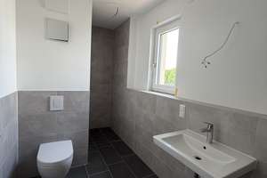 Modernes Penthouse – Erstbezug mit großer Terrasse im Neubau Quartier HUGOS in Berlin-Mariendorf – An der alten Gärtnerei 36 40, 12109 Mariendorf, Berlin – Vorschaubild 18