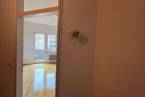 Helle 2-Zimmer Wohnung mit Balkon in München Maxvorstadt – Die vollständige Adresse der Immobilie erhältst du vom Anbieter., 80333 Augustenstraße, München – Vorschaubild 2