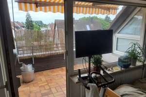 Geräumige 2 Zimmer Wohnung in ruhigem 6-Familien Haus in Erlangen-Bruck – Bierlachweg 7, 91058 Schönfeld, Erlangen – Vorschaubild 2