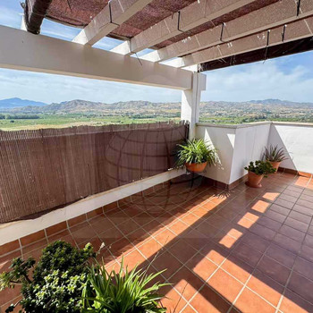 Penthouse mit Terrasse und Aussicht in Cártama – CM275A
