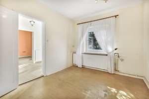 Bremen-Osterholz: Sanierungsbedürftige Doppelhaushälfte mit großem Grundstück  – Die vollständige Adresse der Immobilie erhältst du vom Anbieter., 28307 Osterholz (Ortsteil), Bremen – Vorschaubild 10
