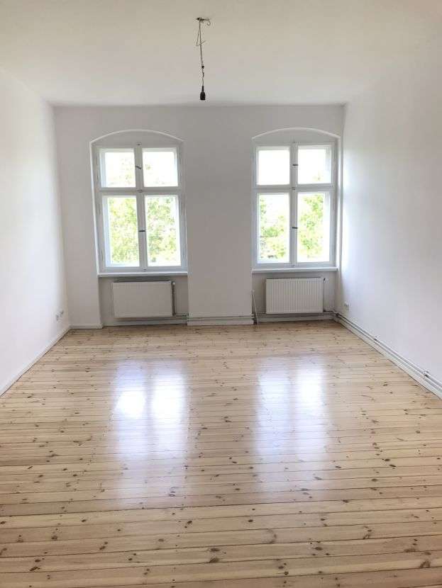 AAA Lage Wrangelkiez Stuckaltbau 3 Zimmer Balkon S-W, Berlin – Bild 1