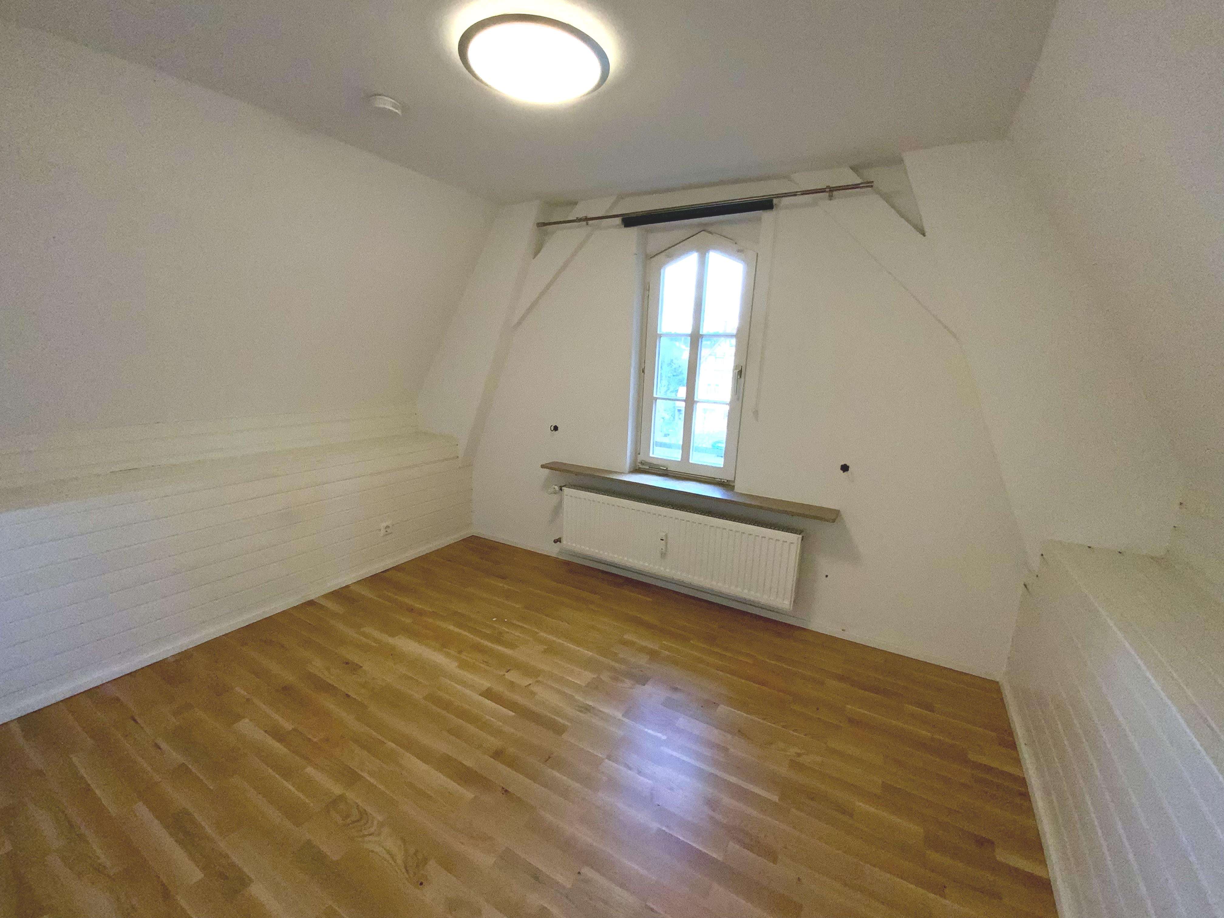 Immobilie in Lindau (Bodensee) - Dachgeschosswohnung mit Seeblick in Jahrhundertwende Villa Lindau - Bild 0