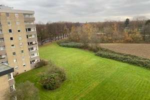 Gut geschnittene 2-Zimmer Wohnung mit Blick über Benrad – Bückerfeldstr. 6, 47803 Benrad-Nord, Krefeld – Vorschaubild 1