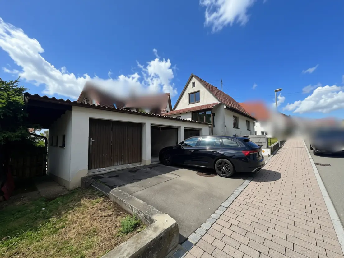 Drei Garagen am Einfamilienhaus in Meßstetten
