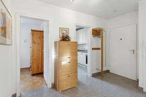 Gepflegte und bezugsfreie 2,5-Zimmer-Wohnung in München-Laim – Die vollständige Adresse der Immobilie erhältst du vom Anbieter., 80686 Friedenheim, München – Vorschaubild 2
