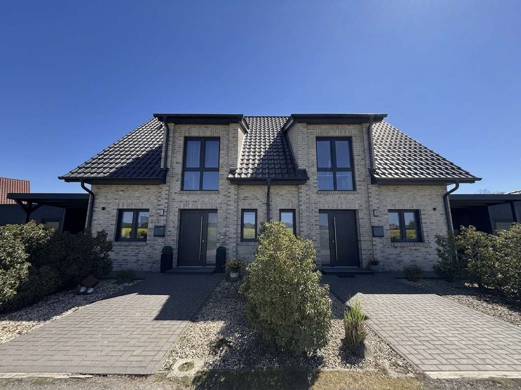 Immobilie in Löningen - Modernes Doppelhaus mit herrlichem Blick ins Grüne - Bild 0