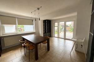 Attraktives Einfamilienhaus mit großem Grundstück, Garten, Terrassen und sehr angenehmer Nachbarn – Die vollständige Adresse der Immobilie erhältst du vom Anbieter., 78224 Singen (Hohentwiel) – Vorschaubild 3