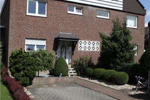 Doppelhaushälfte mit Garage & Stellplatz – Die vollständige Adresse der Immobilie erhältst du vom Anbieter., 44791 Kornharpen/Voede-Abzweig, Bochum – Vorschaubild 1