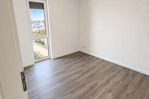 Moderne Doppelhaushälfte mit großem Garten, Sonnenterrasse und hochwertiger Einbauküche in Wolfsburg – Wendenstraße 10, 38448 Wendschott, Wolfsburg – Vorschaubild 8