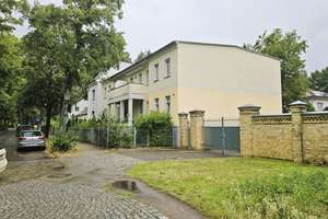 Einziehen und Wohlfühlen – repräsentative Stadtvilla auf Eckgrundstück Dorfkern Alt-Lankwitz    
 – Die vollständige Adresse der Immobilie erhältst du vom Anbieter., 12247 Lankwitz, Berlin – Vorschaubild 57