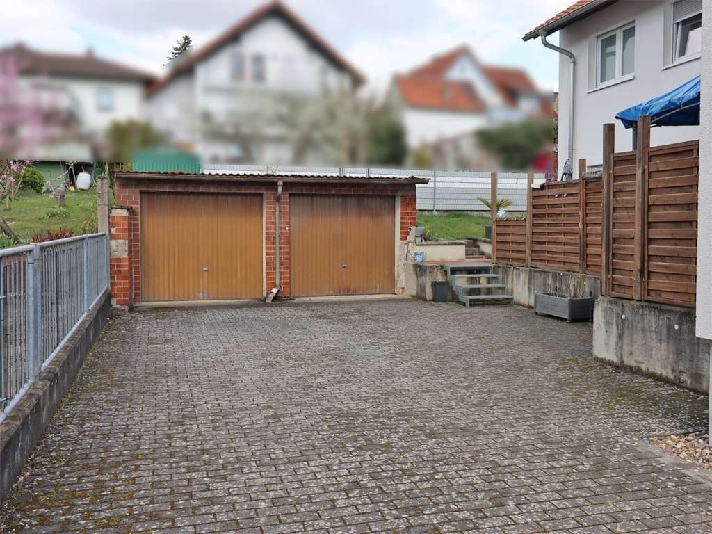 Immobilie in Östringen - Für Kapitalanleger: vermietetes 3-Familienhaus in Östringen! - Bild 3