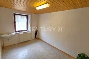 Attraktives Einfamilienhaus mit viel Potential, mit Garage und Terrasse in Saarbrücken-Bischmisheim – Die vollständige Adresse der Immobilie erhältst du vom Anbieter., 66132 Bischmisheim, Saarbrücken – Vorschaubild 6
