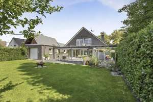 Exklusive Familienresidenz mit Wellnessbereich und großem Garten