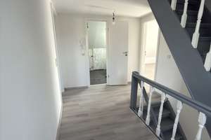 Schöne 2-Zimmer-Dachgeschosswohnung nach Sanierung – Die vollständige Adresse der Immobilie erhältst du vom Anbieter., 42657 Burg/Höhscheid, Solingen – Vorschaubild 3
