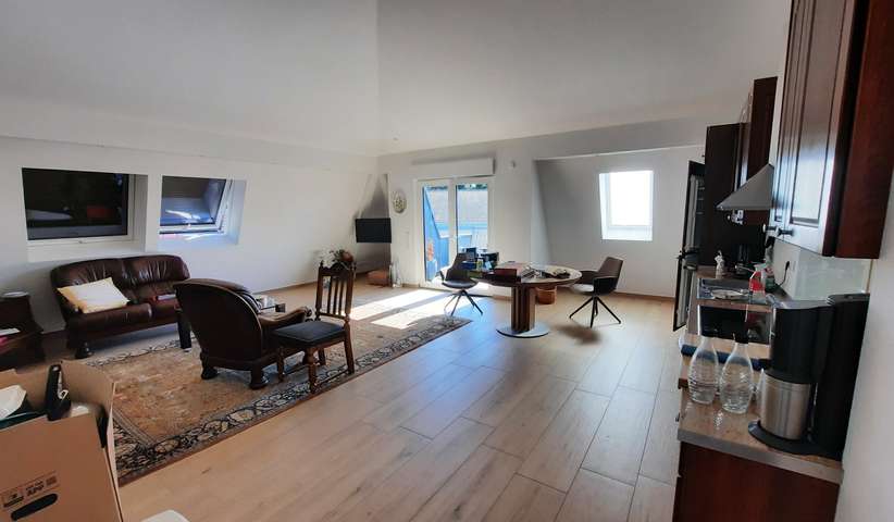 Schöne 3 Zimmerwohnung mit Balkon - Photo 2