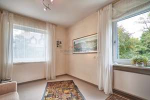 Solide Architektur mit Entwicklungspotenzial – Ihr Zuhause in Obermenzing – Die vollständige Adresse der Immobilie erhältst du vom Anbieter., 81247 Obermenzing, München – Vorschaubild 7