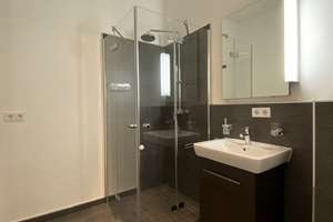 Property thumbnail 12