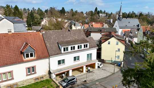 Bild von 🔑🍀Zwei Wohnungen & eine Gewerbeeinheit in Kronberg-Schönberg