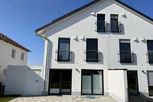 Ab 01.09.25 verfügbar! DHH in KfW-40-Plus (!) Energiestandard - hell und großzügig mit 2 Bädern – Erding (Kreis) – Vorschaubild 2